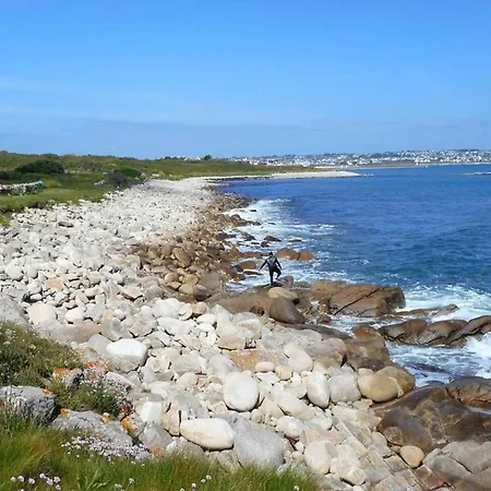 Maison Spacieuse Avec Jardin A Plogoff Plogoff